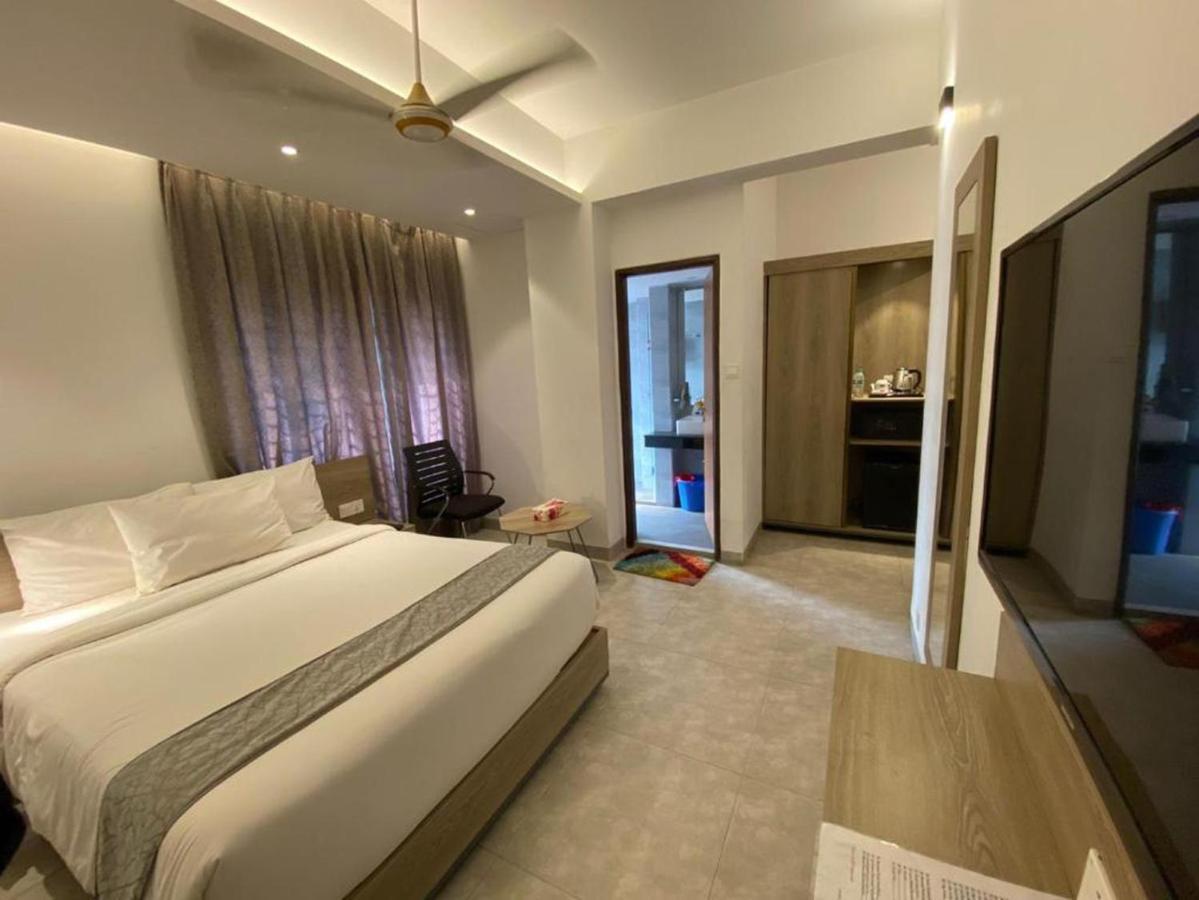 Hotel Priyo Nibash Stylish Residential Dhaka Exterior foto
