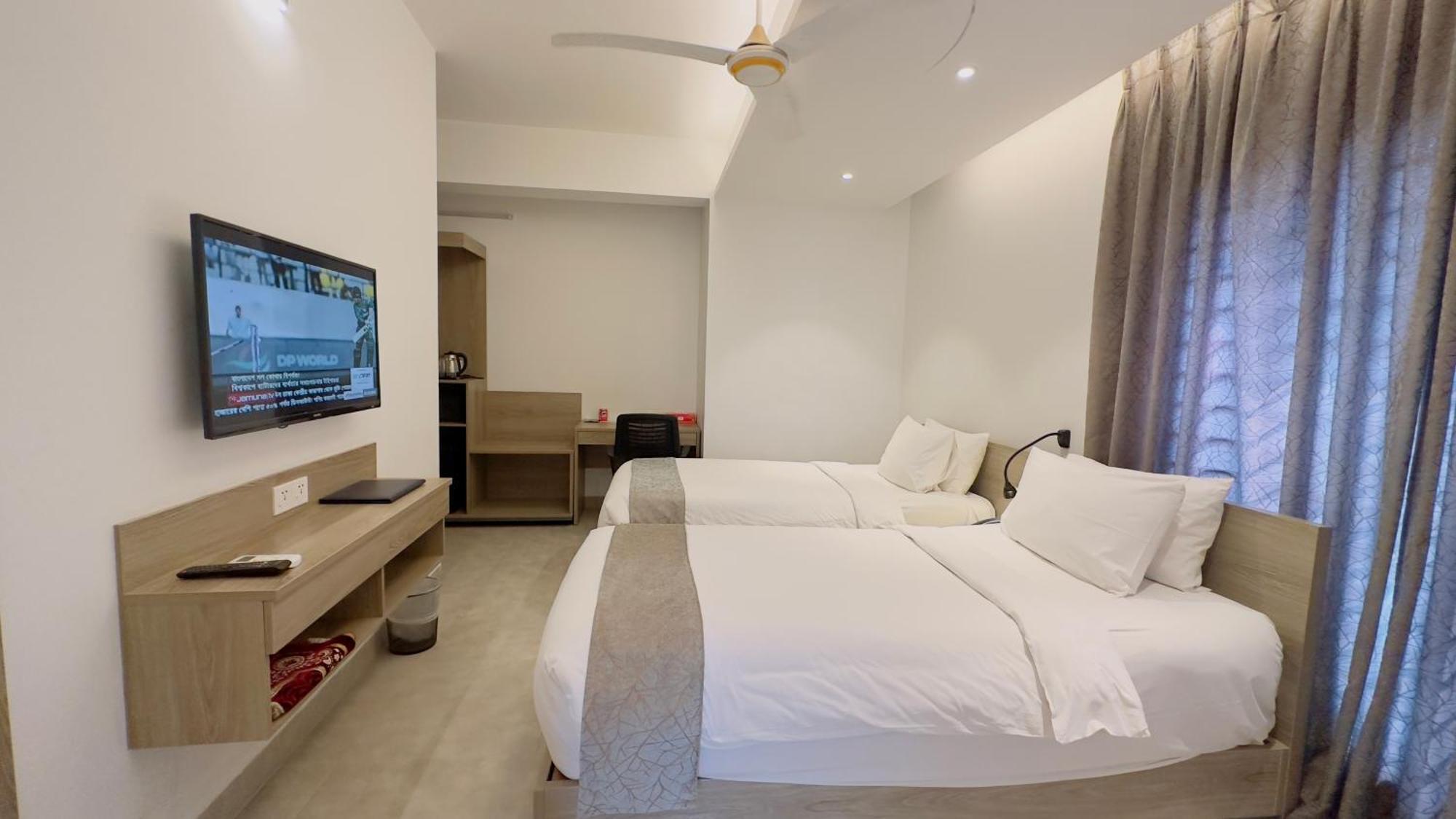 Hotel Priyo Nibash Stylish Residential Dhaka Exterior foto