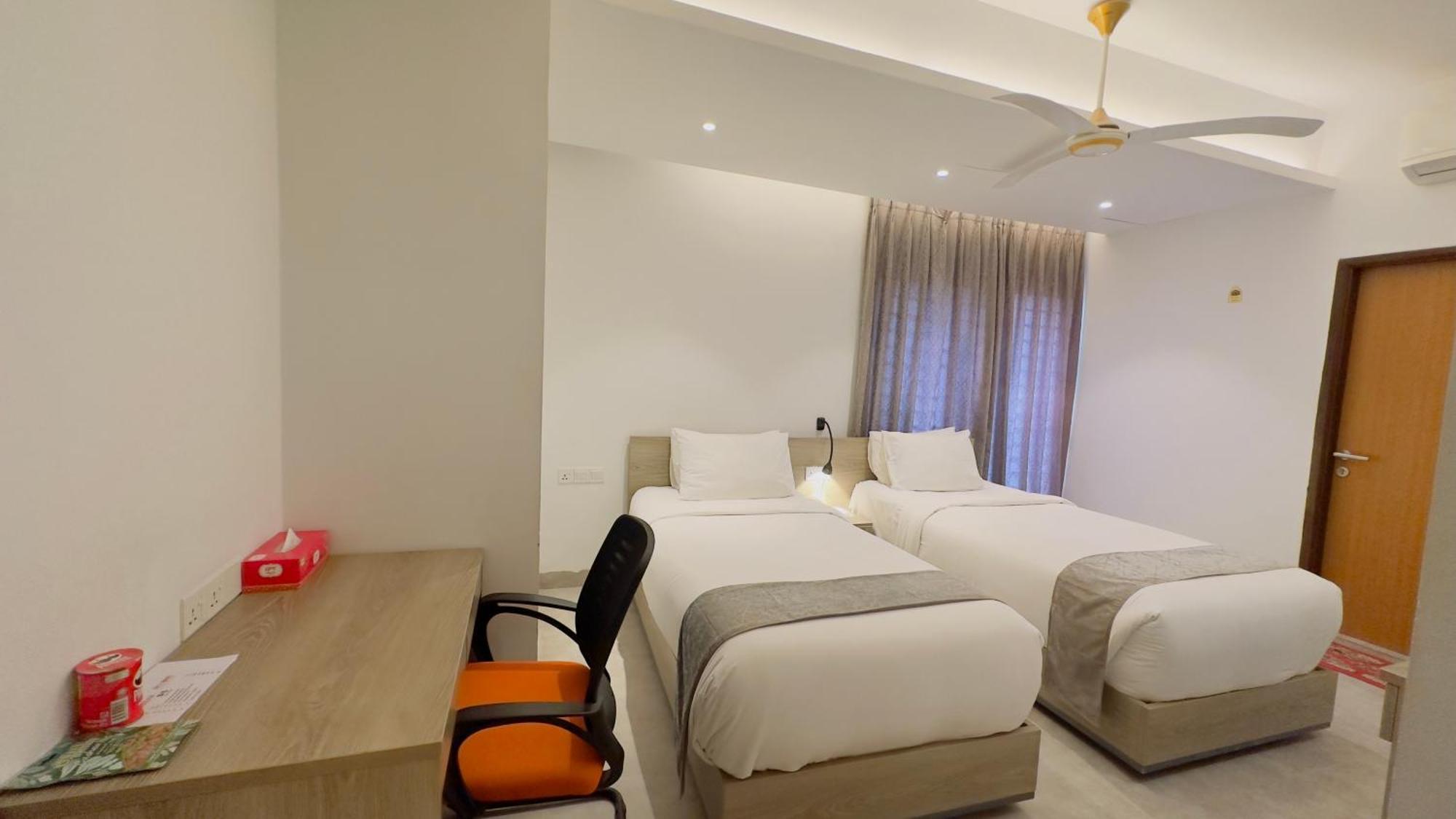 Hotel Priyo Nibash Stylish Residential Dhaka Exterior foto
