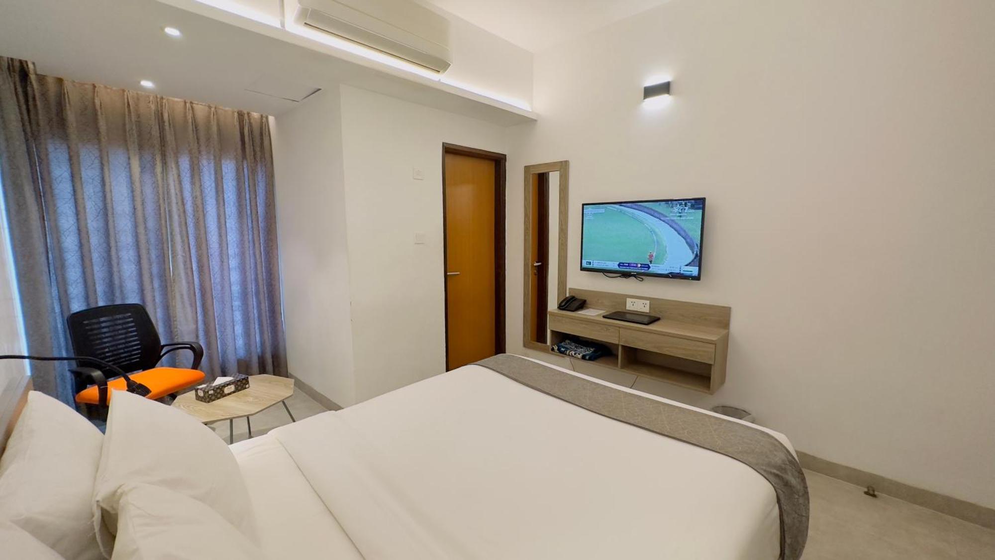 Hotel Priyo Nibash Stylish Residential Dhaka Exterior foto